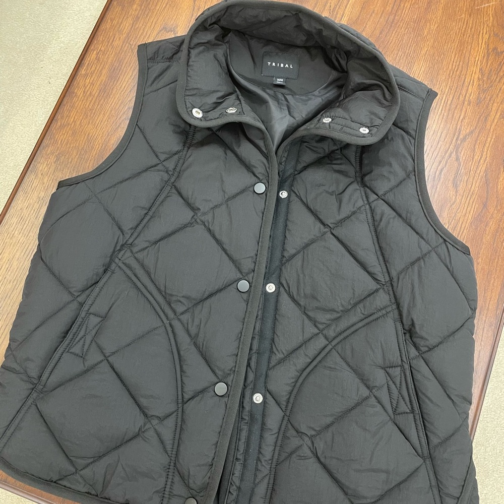 Tribal Women's Charcoal Quilted Vest